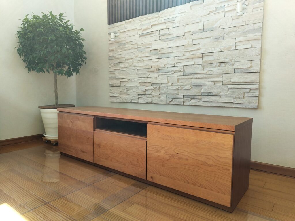 ブラックチェリー　テレビボード